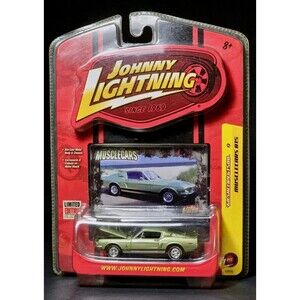 168 Shelby GT-500 Opening Hood, Rubber Tires, Detailed Engine & Metal 1:64 Scale